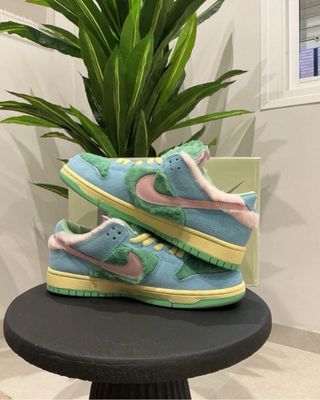 Nike SB Dunk Low Verdy Visty