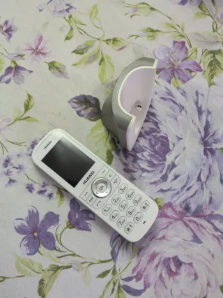 Teléfono fijo Huawei blanco sin usar