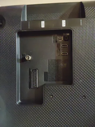 Samsung TV 24" full HD