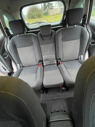 Ford Grand C-MAX 2013