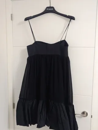 Vestido fiesta Pinko negro con etiquetas