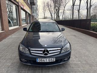 Mercedes C350 Avantgarde con 108000KM