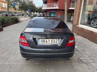 Mercedes C350 Avantgarde con 108000KM