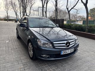 Mercedes C350 Avantgarde con 108000KM