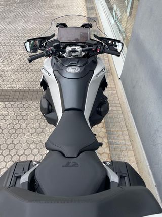DASMOTO vende BMW R1300RT  A MATRICULAR