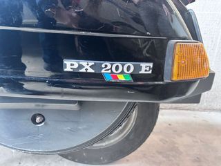 Vespa Iris PX 200E Negra