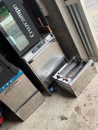 Lavavajillas 400 Lavavasos 300 Grill 150  Nev 200