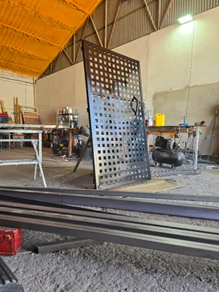 Soldador y modelista