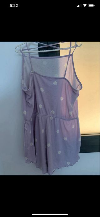 Mono corto lila flores verano