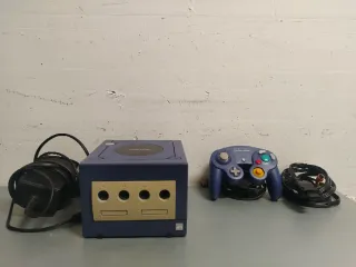 Nintendo GameCube Viola con gioco e accessori