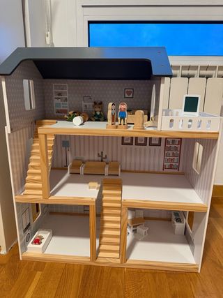 Casita de muñecas de madera 70x30x60