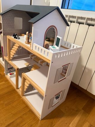 Casita de muñecas de madera 70x30x60