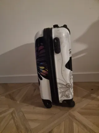 Maleta de cabina con diseño de mariposa 45x31x17