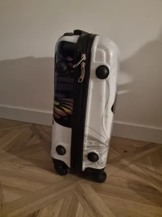 Maleta de cabina con diseño de mariposa 45x31x17