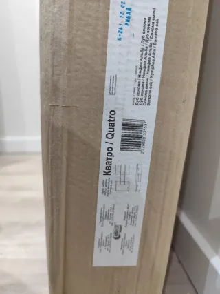 Mueble TV madera y blanco