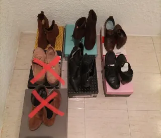 Lote Zapatos y Botas Piel Talla 41 .