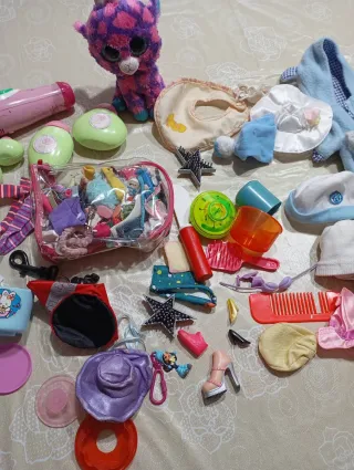 Lotto accessori bambole