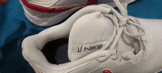 Zapatillas Nike Deportivas Blancas y Rojas