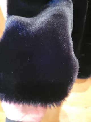 Abrigo Zara pelo negro talla XS