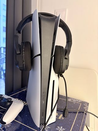 Consola PS5 con mando y caja