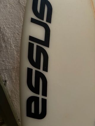 Tabla de surf Essus