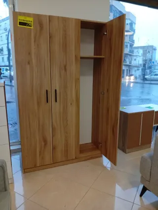 Armario de madera 3 puertas Información742018324