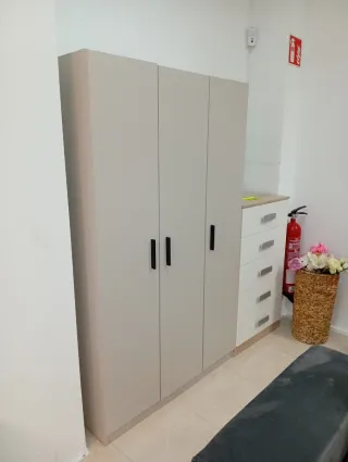 Armario de madera 3 puertas Información742018324