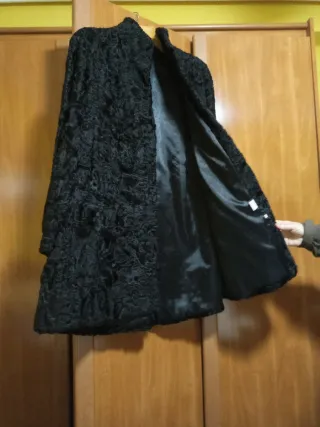 Abrigo Astracán Negro de peletería