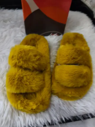 Ciabatte pelo giallo bambina numero 31