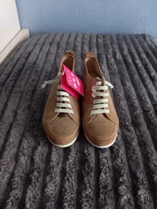 Deportivas D'Chicas ante beige