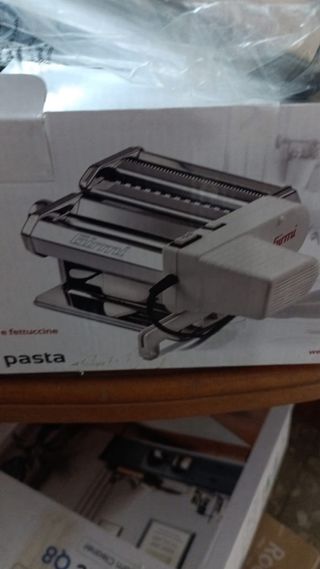 Máquina para hacer pasta Girmi con motor