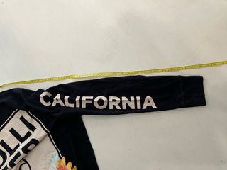 Hollister XL Black Sweatshirt - Authentic Brand