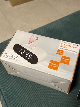 Despertador Denver CRP-717 Radio FM Proyección