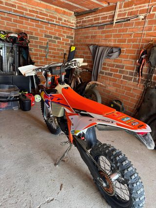 KTM EXC 300 TBI Six Days 2024