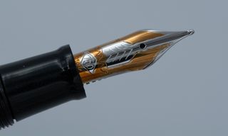 Pluma Omas Milord Facetada Plata