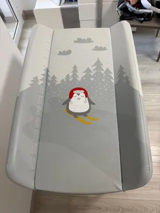 Cambiador con bañera para bebé