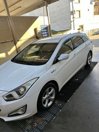 Hyundai i40 136cv