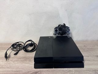 PS4 FAT 500GB Negra - Muy cuidada