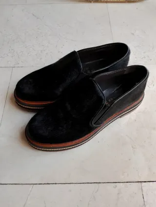 Mocasines piel pelo negro 40