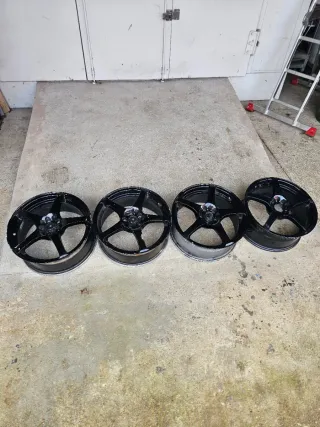 Llantas 17 pulgadas negras