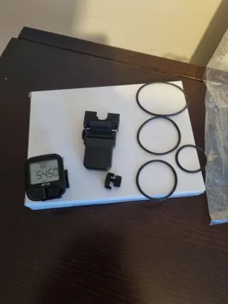 Ciclocomputador BC-120 con accesorios