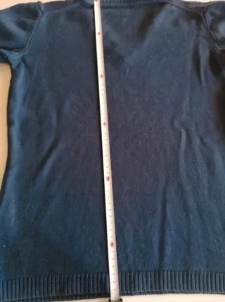 Maglione pura lana blu. Misure in foto.