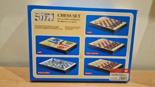 Set di giochi da tavolo 5 in 1