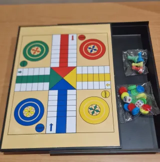 Set di giochi da tavolo 5 in 1