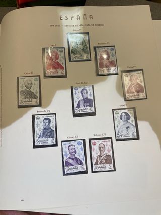 ÁlbumIIde sellos España Homenaje Rey Juan Carlos I