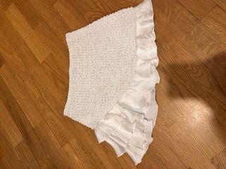 Falda Zara blanca volantes sin estrenar
