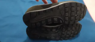 Zapatillas Nike Negras y Verdes