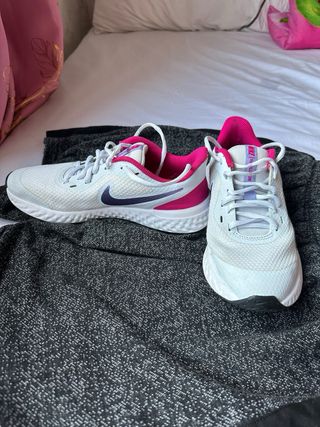 Zapatillas Nike Revolution Mujer