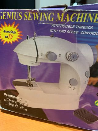 Mini Máquina de Coser Eléctrica