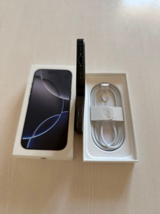 iPhone 16 Pro Negro COMO NUEVO